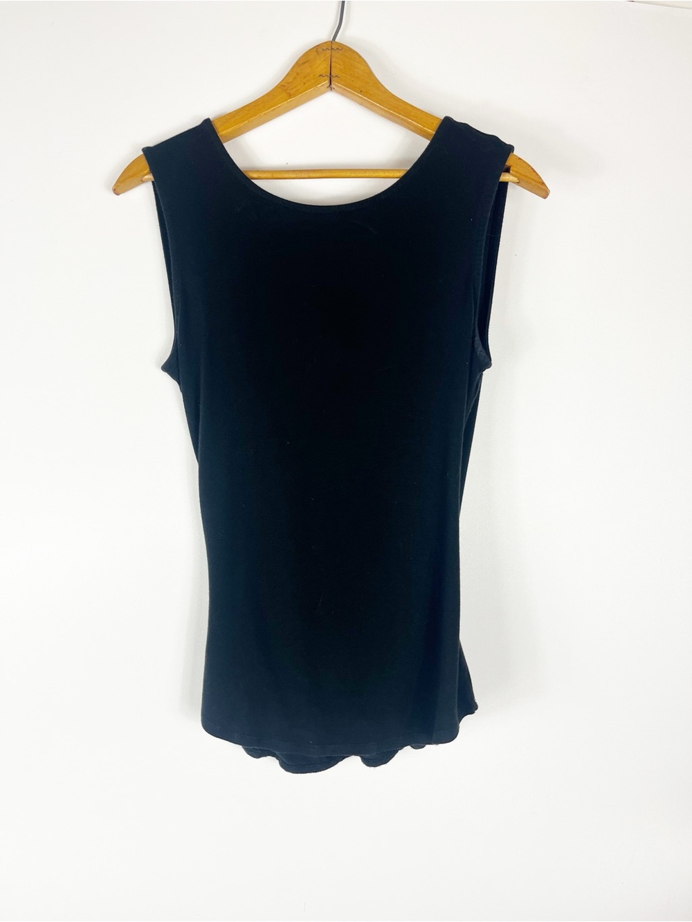 Ann Taylor Black Sleeveless Crepe Blouse Low Back size XS Petite